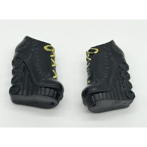 Monster High Frankie Stein Boo 1st Day School Pair Black Yellow Heels Shoes - Picture 3 of 3